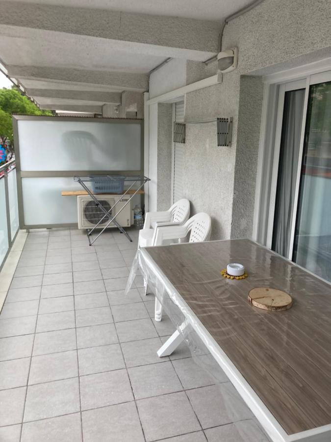 Chez Chantal 3 Chambres Au Centre Touristique De Salou Avec Garage Exteriér fotografie